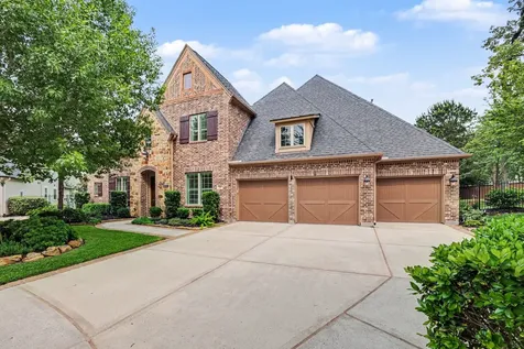 26 Hollyflower Place Tomball TX 77375