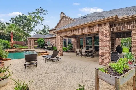 26 Hollyflower Place Tomball TX 77375