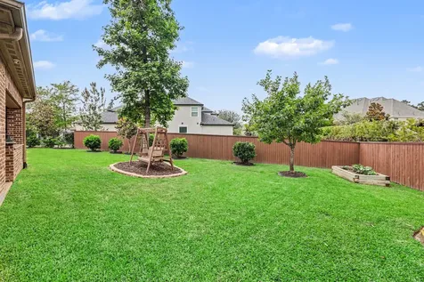 26 Hollyflower Place Tomball TX 77375