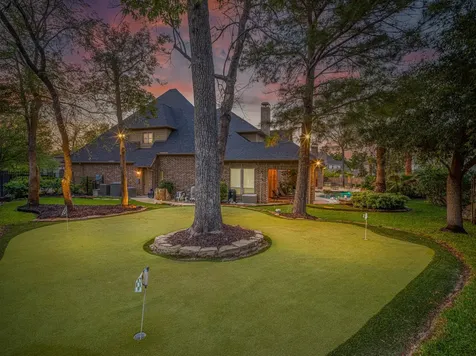 26 Hollyflower Place Tomball TX 77375