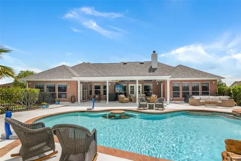 143 Lago Circle Drive N Santa Fe TX 77517