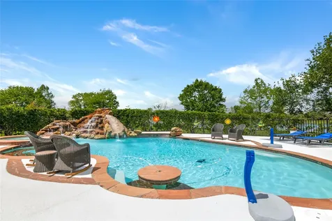 143 Lago Circle Drive N Santa Fe TX 77517