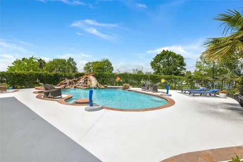 143 Lago Circle Drive N Santa Fe TX 77517