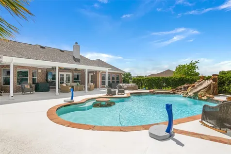 143 Lago Circle Drive N Santa Fe TX 77517