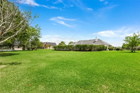143 Lago Circle Drive N Santa Fe TX 77517