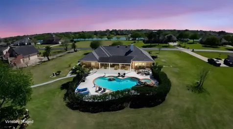 143 Lago Circle Drive N Santa Fe TX 77517