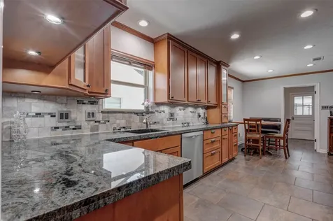 6226 Paisley Street Houston TX 77096