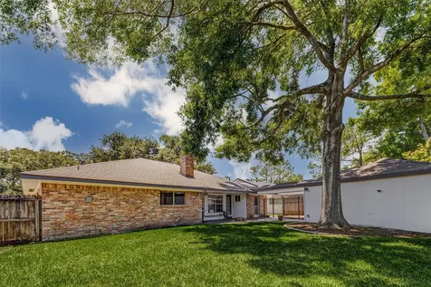 6226 Paisley Street Houston TX 77096