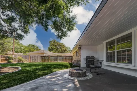 6226 Paisley Street Houston TX 77096