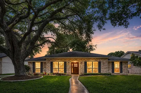 6226 Paisley Street Houston TX 77096