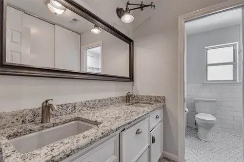 6226 Paisley Street Houston TX 77096