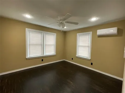 207 S George Street Victoria TX 77901