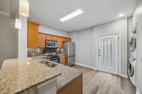 3501 Chenevert Street 7 Houston TX 77004