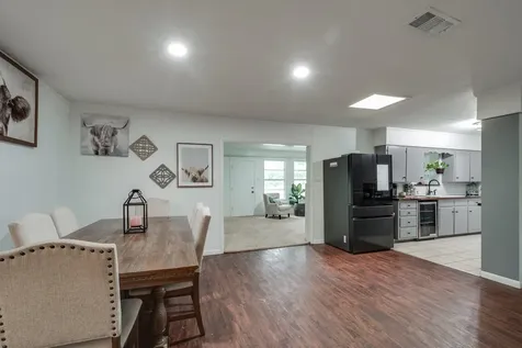 2202 French Place Baytown TX 77520
