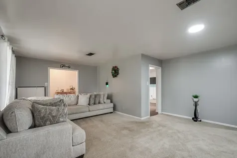 2202 French Place Baytown TX 77520