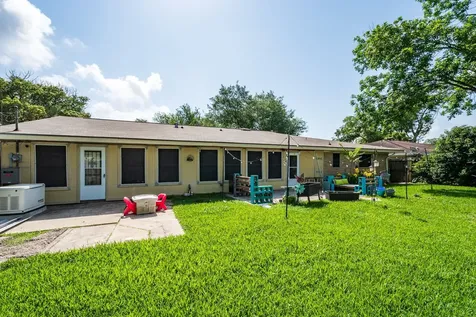 2202 French Place Baytown TX 77520