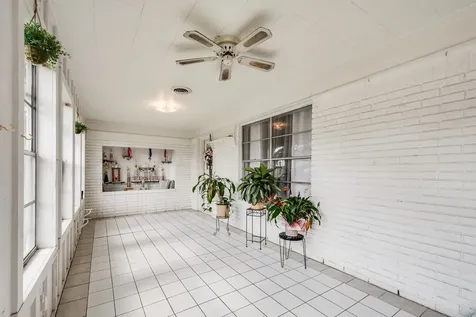 2202 French Place Baytown TX 77520
