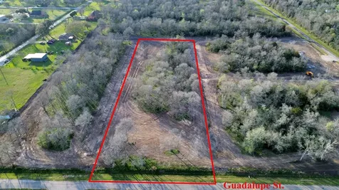 Lot 4 Guadalupe Street Sealy TX 77474