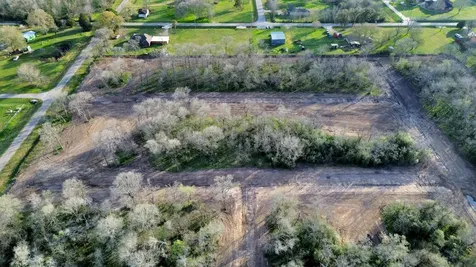 Lot 4 Guadalupe Street Sealy TX 77474