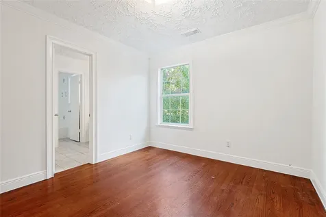 8502 Detroit Street D Houston TX 77017