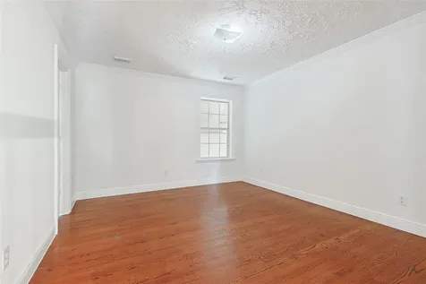 8502 Detroit Street D Houston TX 77017