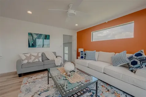 510 Surf Oaks Drive Seabrook TX 77586