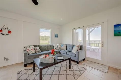 510 Surf Oaks Drive Seabrook TX 77586