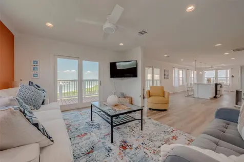 510 Surf Oaks Drive Seabrook TX 77586