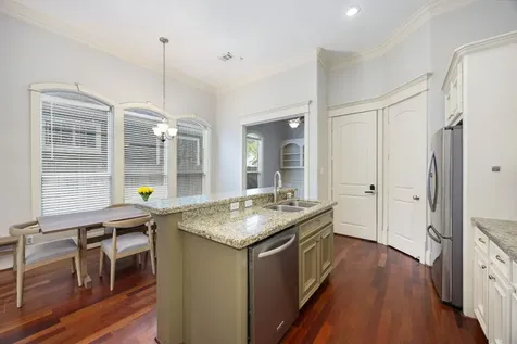 843 W 21st Street B Houston TX 77008