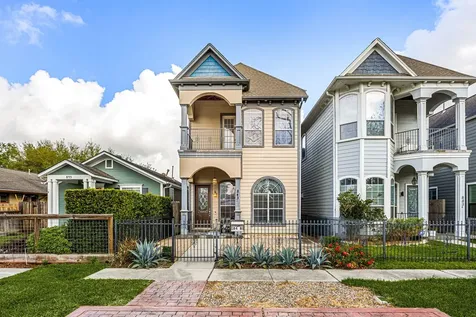 843 W 21st Street B Houston TX 77008