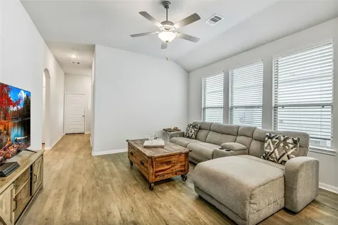 1183 Bluebonnet Trail Bellville TX 77418