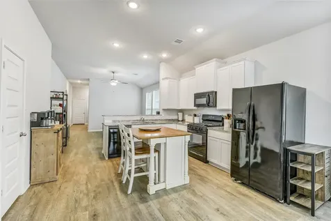 1183 Bluebonnet Trail Bellville TX 77418
