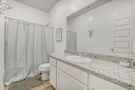 1183 Bluebonnet Trail Bellville TX 77418