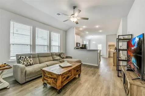 1183 Bluebonnet Trail Bellville TX 77418