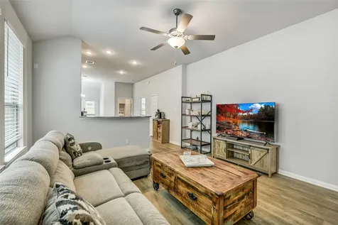 1183 Bluebonnet Trail Bellville TX 77418