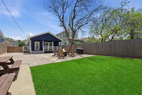 1804 Ursuline Street Galveston TX 77550