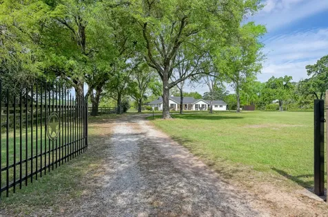 40323 Community Road Magnolia TX 77354