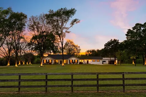 40323 Community Road Magnolia TX 77354