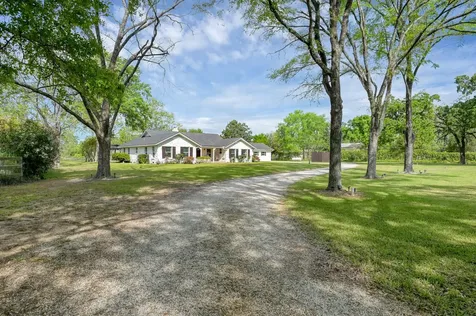 40323 Community Road Magnolia TX 77354