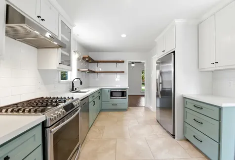 4810 Bayou Vista Drive Houston TX 77091
