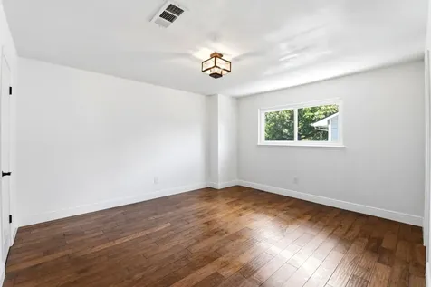 4810 Bayou Vista Drive Houston TX 77091