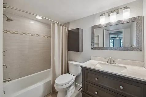 4629 Wild Indigo Street 589 Houston TX 77027