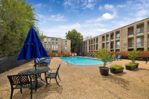 4629 Wild Indigo Street 589 Houston TX 77027
