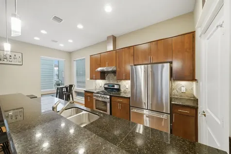 1036 W 24th Street Houston TX 77008