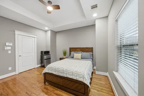 1036 W 24th Street Houston TX 77008