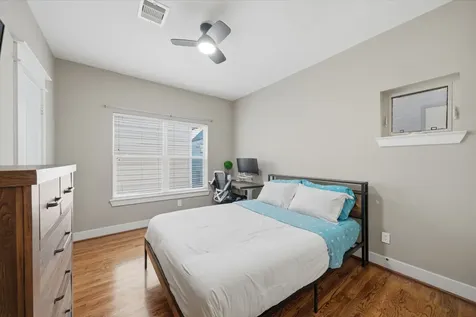 1036 W 24th Street Houston TX 77008
