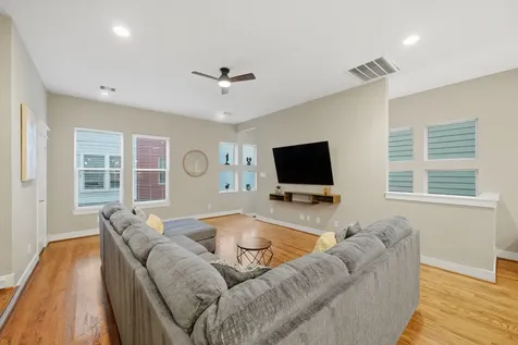 1036 W 24th Street Houston TX 77008