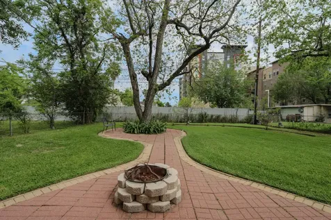 4609 University Oaks Boulevard Houston TX 77004