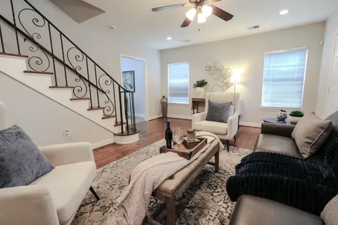 4609 University Oaks Boulevard Houston TX 77004