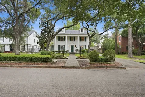 1914 Canterbury Street Houston TX 77030